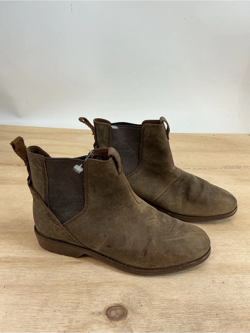 Brown Chelsea Durable Leather Boots Size 8.5